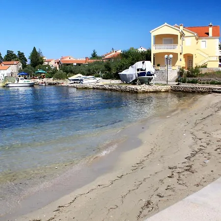 By The Sea Lukoran, Ugljan - 20387 *